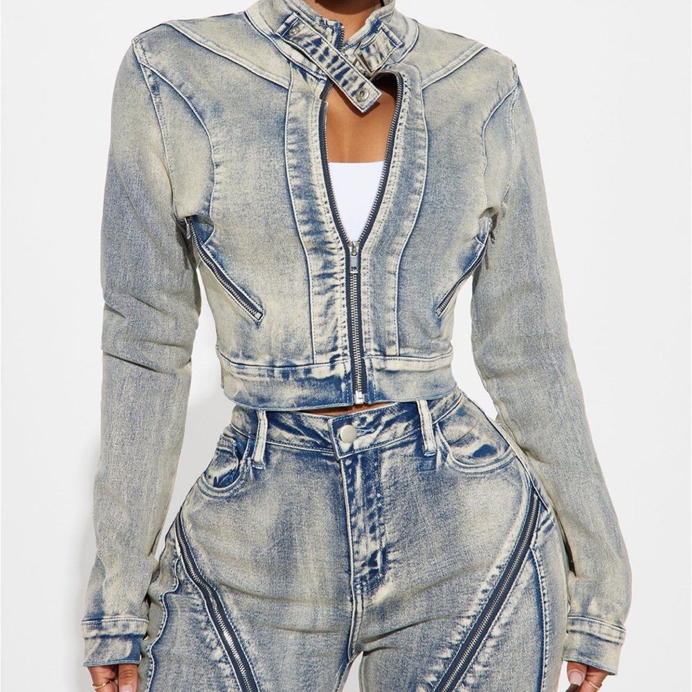 Fashion Nova Locking in Stretch Moto Denim Jacket - Vintage Wash